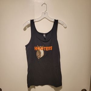 Hooters XL tank top